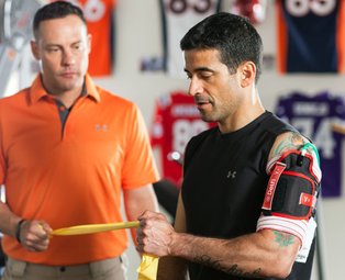Therapist instructing BFR